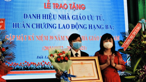 Dăk Lăk jờng rơ cau pơgru geh pơnrơ jak di tơngkah kir sơnrai Ngai cau pơgru Việt Nam