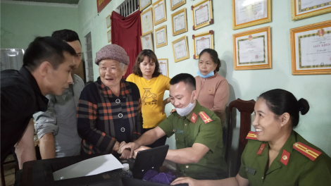Chồl mhar tơngai lơh sră kimta làng bol crap chíp điện tử