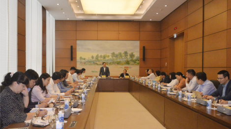 Chủ tịch Quốc hội lơh broă mờ Ủy ban Khoa học, Công nghệ mờ Môi trường