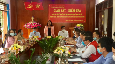 Phó Chủ tịch lơgar mò Võ Thị Ánh Xuân lòt sền, sền sơwì broă lơh tĕ khà tàm ƀòn dờng Gia Nghĩa