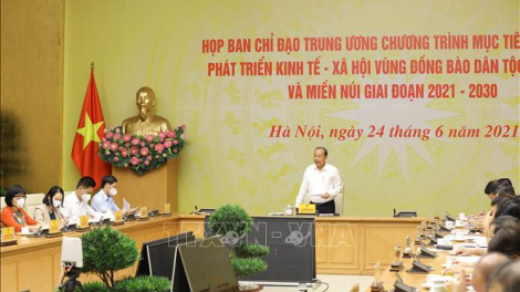 Tơnguh nùs nhơm brồ guh is, bơta kơp kơnờm bơtàu tơnguh bơh làng bol ală jơi bơtiàn kòn cau dùl êt nă cau dê