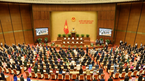 Quốc hội iat mờ cribơyai bè broă rơndap lơh bơtàu tơnguh lơh sa- mpồl bơtiàn