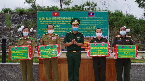 Mpồl ling sền gàr tiah nhàr dà lơgar càr Kon Tum pà phe, phan sa, phan lơh sơnơm ai mpồl Kuang àng, ling klàng 2 càr lơgar Lào dê in