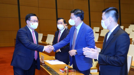 Củ tịc Quôk hội ồng Vương Đình Huệ tìp măt ală đại sứ, kwang ătbồ anih lơh broă ala măt lơh broă mờ lơgar ndai lơgar Việt Nam dê