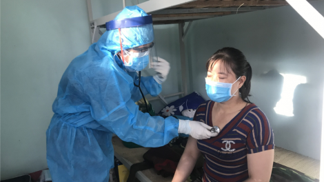 Gia Lai: Tàm pơn jat sùm git gŏ 39 nă cau bơtờp kòp Covid-19