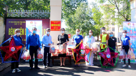Dăk Lăk: Cèng Trung thu tus mờ kơnòm dềt tàm anih wàng se, anih tam cah is mờ sơm kòp Covid-19