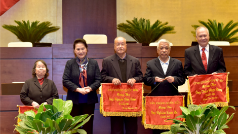 Chủ tịch Quốc hội gờm chờ sa tềp Kuang đơng lam Quốc hội lài do, Kuang bàng neh jơh tơngai lơh broă bơh Văn phòng Quốc hội dê