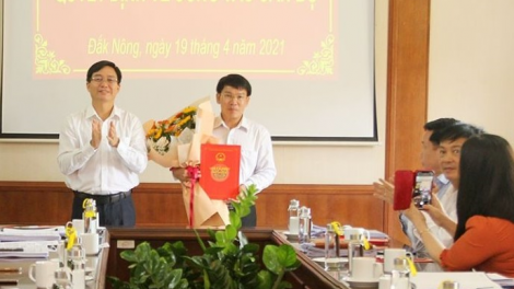 Pồ Kuang atbồ Anih lơh broă UBND càr Dak Nông