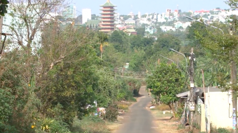 Gia Lai: Gĭt nđờ rơhiang hìu làng bol kal ke tài rơndăp broă ờ lơh lời gời tềng gùng Nguyễn Văn Linh