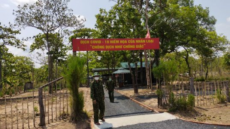 Càr Dak Lak gŏ, tam cah di tŭ 13 nă cau rê bơh lơgar Campuchia