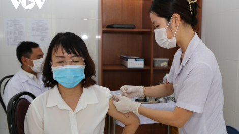 Dak Lak: Mờr 30 rơbô nă cau geh cĭt sơnơm vaccine sơndră mờ kòp Covid-19 dơ̆ 2