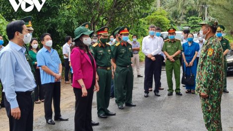 Phó Chủ tịch lơgar mò Võ Thị Ánh Xuân lơh broă tàm càr Kiên Giang bè broă rơcang sơndră mờ kòp Covid-19