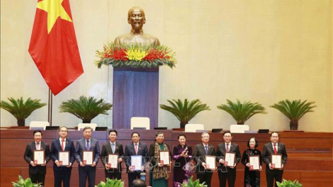 Jàu Gai lòng kir sơnrai pà ală Kuang bàng Quốc hội khóa 14 in