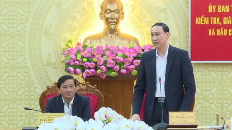 Ủy ban Mặt trận dà lơgar Việt Nam lòt sền broă lơh tĕ khà tàm Lâm Đồng