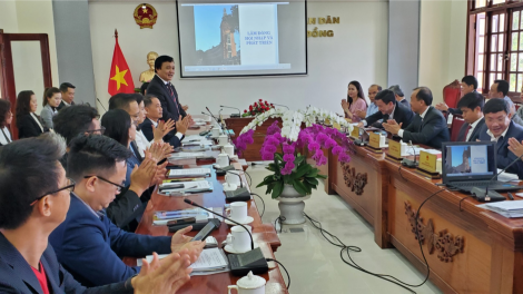 Lâm Đồng hòi jà cau lơh sa kă bro là cau Việt Nam ơm tàm lơgar ndai bơcri priă tàm càr ​