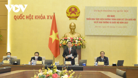 Chủ tịch Quốc hội ồng Vương Đình Huệ đơng lam Pơrjum lơh jăt broă sền gròi nam 2022