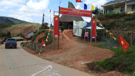 Kon Tum: rcang lài ai ngai tĕ khà gờn ngai 22/5 in