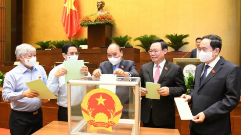 Ngai do (26/7), Chủ tịch lơgar, Thủ tướng  mờ Kuang atbồ Anih cah rơña làng bol dờng ngan rlau jơh dà lơgar yal bơr guh at gơnoar broă