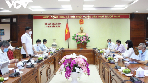Thứ trưởng Bộ Y tế lơh broă tàm càr Dak Lak bè broă lơh rcang sơndră kòp Covid-19