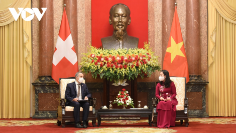 Phó Chủ tịch lơgar mò Võ Thị Ánh Xuân wă Phó Kuang atbồ lơgar Thụy Sỹ ồng Ignazio Cassis