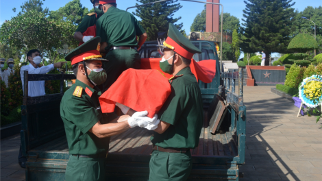 Gia Lai: Ies mờ tơp 3 ƀồc ntìng cau ling chơt màng