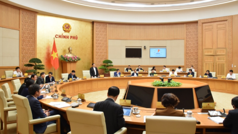 Thủ tướng Cíñ phủ ồng Phạm Minh Chính đơng lam pơrjum Cíñ phủ tơngume bè broă lơh rơndap ù tiah