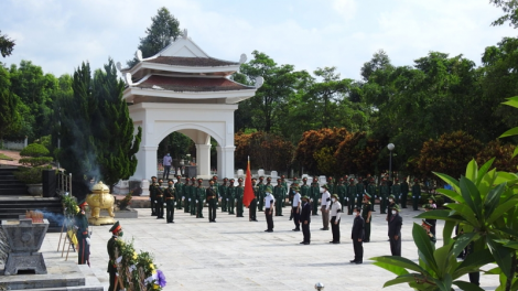Kon Tum: Mpồl K53 tờ tơrgùm geh 13 ƀồc ntìng cau ling chơt màng tàm lơgar Lào mờ lơgar Campuchia