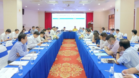 Pơrjum tơnguh tac hờ lơgar ndai phan lơh gơs bơh suơn sre, brê bơnơm, phan tàm dà tiah ring dà dờng Cửu Long tus câu Âu