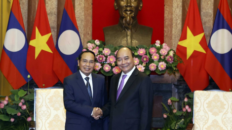 Củ tịc lơgar ồng Nguyễn Xuân Phúc wă Phó Củ tịc lơgar Lào