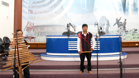 A Gút kờñ ngan nhơl phan nhơl gùng đơs crih kòn cau Sơdàng