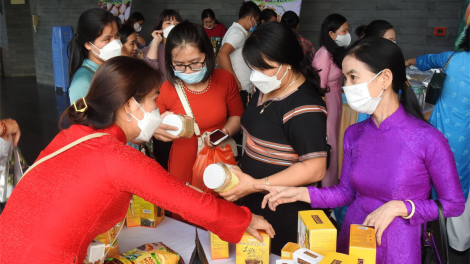 Kon Tum: Gơguh pràn tàm broă lơh sa mờ kă bro phan OCOP