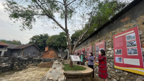 Ràng tơlik rùp “Nùs nhơm Tô Hiệu” tơnkah 110 nam ngai deh ƀồc ồng Tô Hiệu