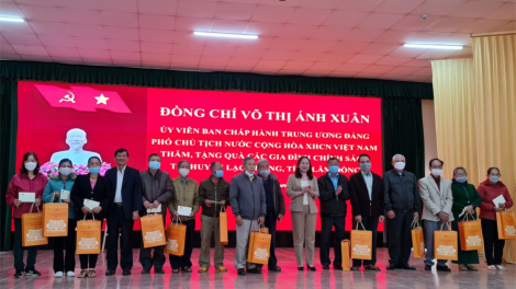 Phó Củ tịc lơgar mò Võ Thị Ánh Xuân còp, pà phan hìu nhă geh sră dong kờl bơh dà lơgar tàm càr Lâm Đồng