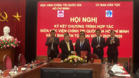 Hìu bơsram Họk viện Cíñ trị Dà lơgar Hồ Chí Minh mờ Ủy ƀan Zân tộk kĭ hơ lơh broă bal