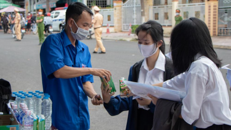 Dăk Lăk: Mè bèp kơnòm pơrlòng, mpồl bơtiàn lòt bal mờ kơnòm pơrlòng tàm ngai pơrlòng sơnrờp