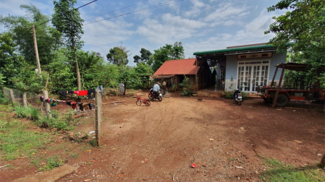 Giă ù gơguh uă neh lòt gan, ƀòn lơgar gơtìp nđàc sơngit ngan - Jơnau cih dơ̆ bàr: Ờ git wă mờ ƀuơn dờn, ƀòn lơgar gơtìp cau pơrlồm?