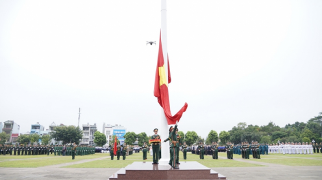 Gia Lai: Bơyai lơh yồng bung bi mờ chu ñàng kah kơlôi Củ tịc Hồ Chí Minh