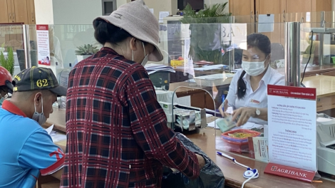 Agribank Dăk Lăk: Lòt bal mờ cau lơh broă sa, ƀòn lơgar