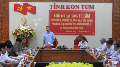 Đại tướng ồng Tô Lâm lơh broă mờ Ƀan Thường vụ Tỉñ ủy Kon Tum