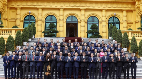 Củ tịc lơgar ồng Nguyễn Xuân Phúc tìp măt mờ kwang đơng lam bồ mpồl lơh sa kă bro Dà lơgar