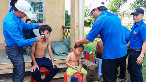 Kon Tum: Bôk nău kan “Khay puh răm an kon se” ta [on Đăk Wớt Ýôp