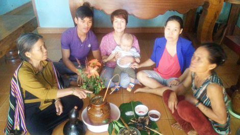 Lễ Chap: Nău ue\h tâm ro\ng nu^h bah nu^h Jarai n’hanh Bahnar ta Gia Lai