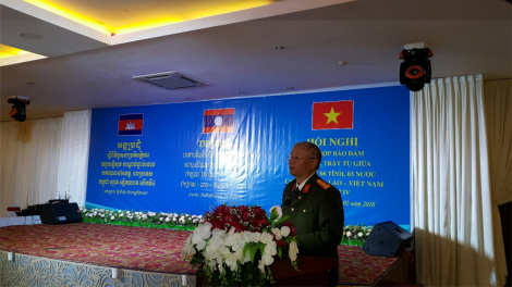 Công an 3 dak Việt Nam- Lào- Campuchia n’hao dăng kan nsum
