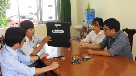 Dak Lak: Njêng dơi máy rhôp joi ndơ do\ng công nghệ rlăm thi
