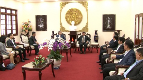 Kruanh rđău kan n’gor Lâm Đồng wơt Tổng lãnh sự Canada ta nkual [on têh Hồ Chí Minh