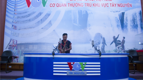 Ue\h êng nău mprơ “Nhuăi” bah nu^h Xơ Đăng