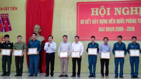 Nkuâl Cát Tiên sơ kết 10 năm rdâk njêng jâng lam [on lan njrăng n’gang neh dak