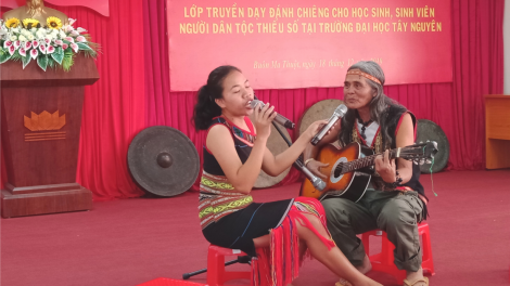 Dak Lak: Trêng nti nău ro\ng văn hoá ch^ng gong an sinh viên