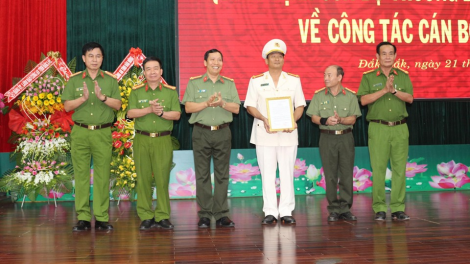 Công an n’gor Dak Lak geh tay Groi Giám đốc mhe.