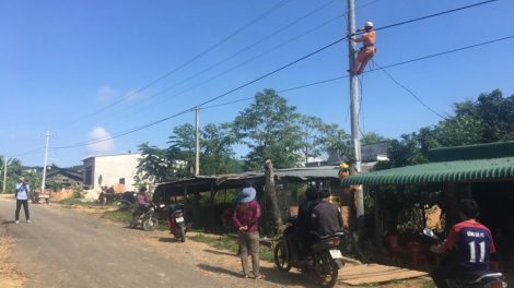 Dak Nông leo kan tơm rnoh điện kơl an nău bơm to\ dak njrăng rdâng khay wai